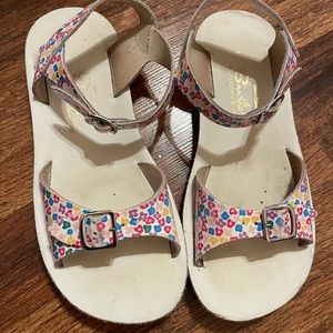 Girls Sun-San Sandals Size 1